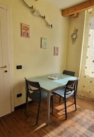 Apartment La Casina Di Chiara *