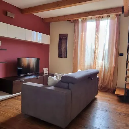 La Casina Di Chiara Apartment